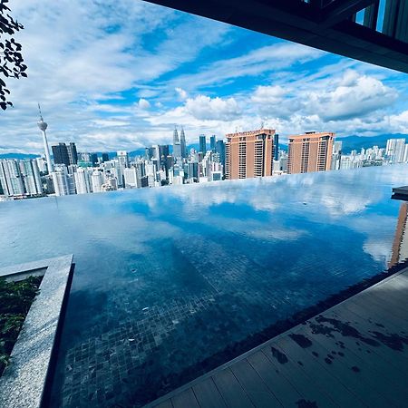 Lucentia Suites At Куала-Лумпур Экстерьер фото