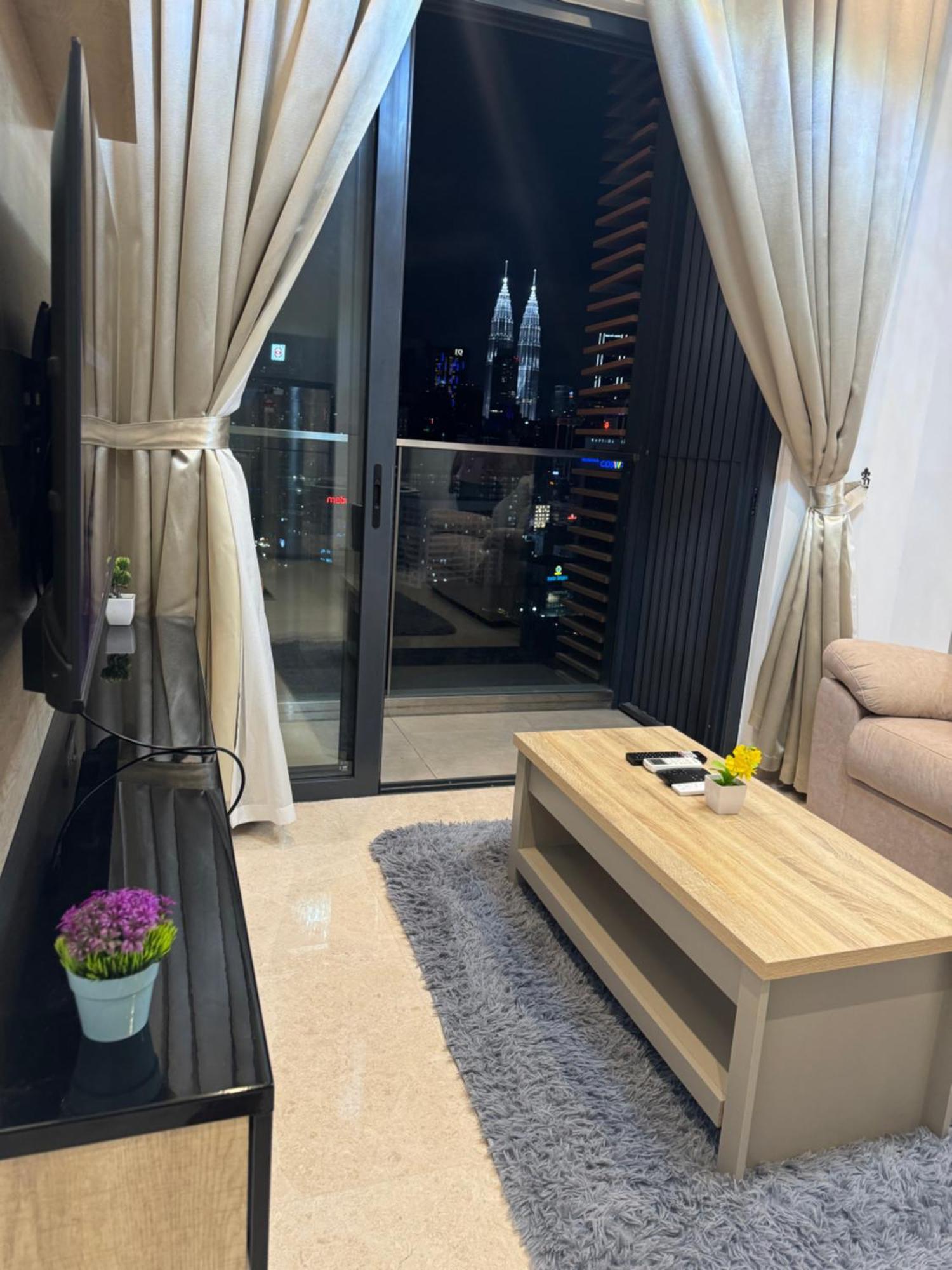 Lucentia Suites At Куала-Лумпур Экстерьер фото