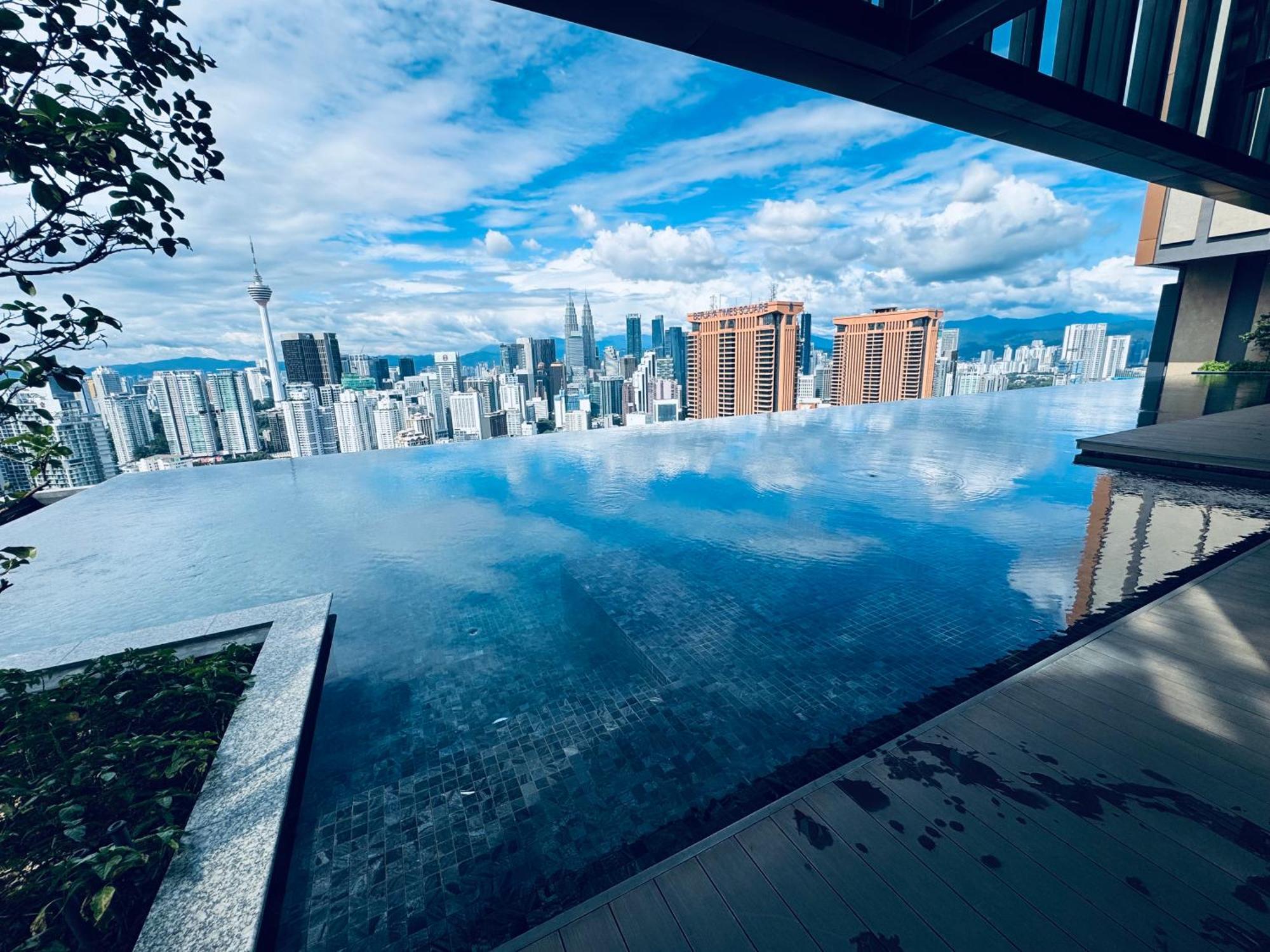 Lucentia Suites At Куала-Лумпур Экстерьер фото