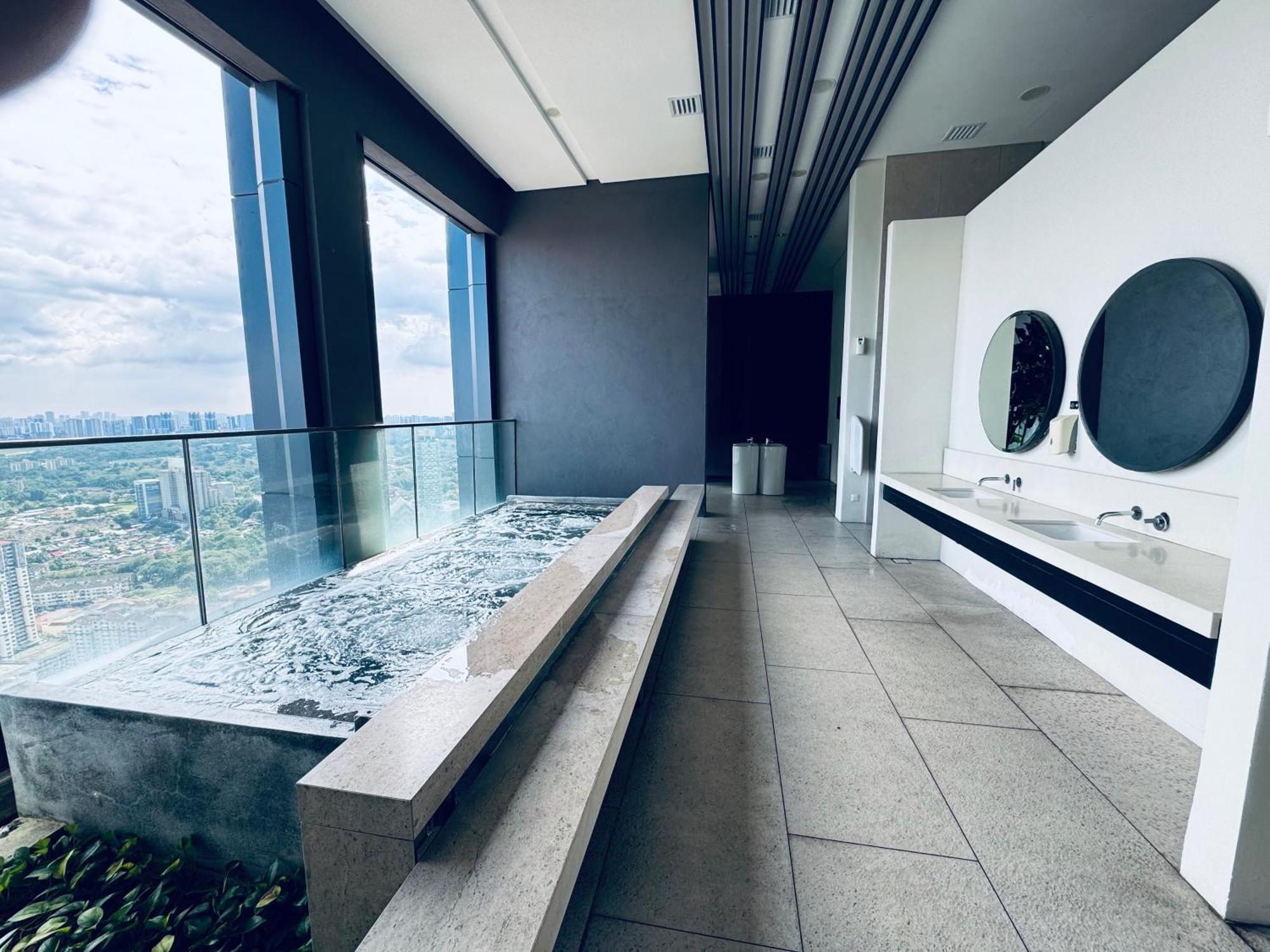 Lucentia Suites At Куала-Лумпур Экстерьер фото